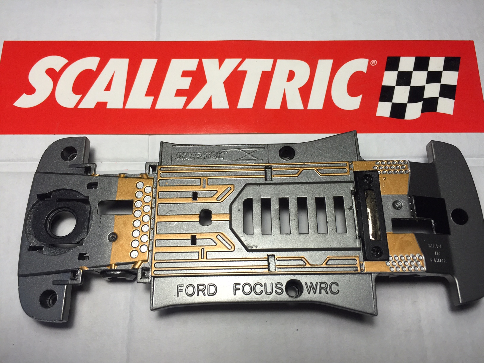 Scalextric CHASIS FORD FOCUS+ IMAN